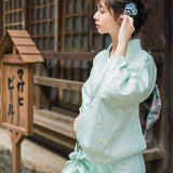 Kimono Japonés De Mujer - Sakura Perfil
