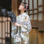 Kimono Japonés Tradicional Para Mujer Modelo